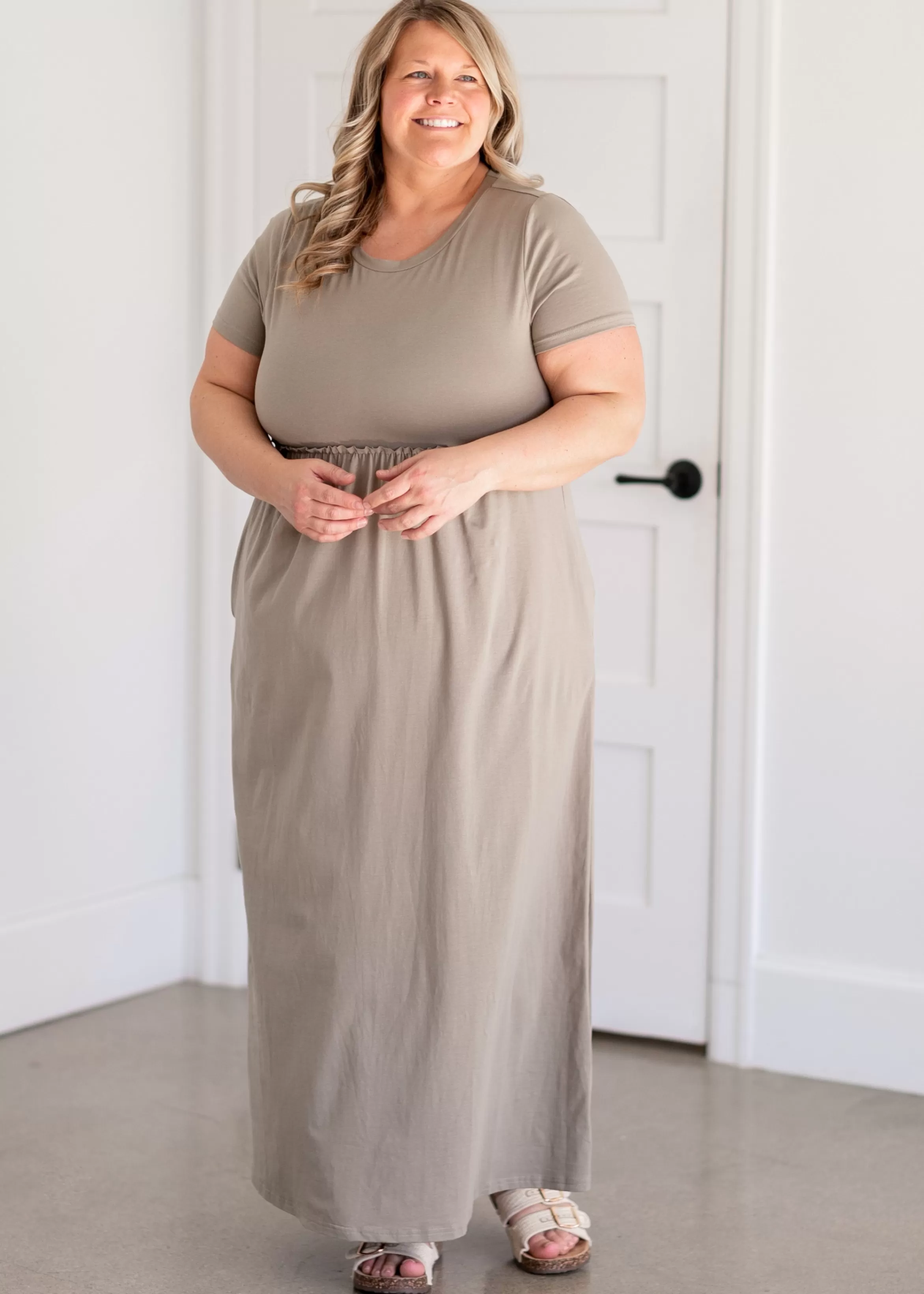 * Brie Short Sleeve Maxi Dress Best