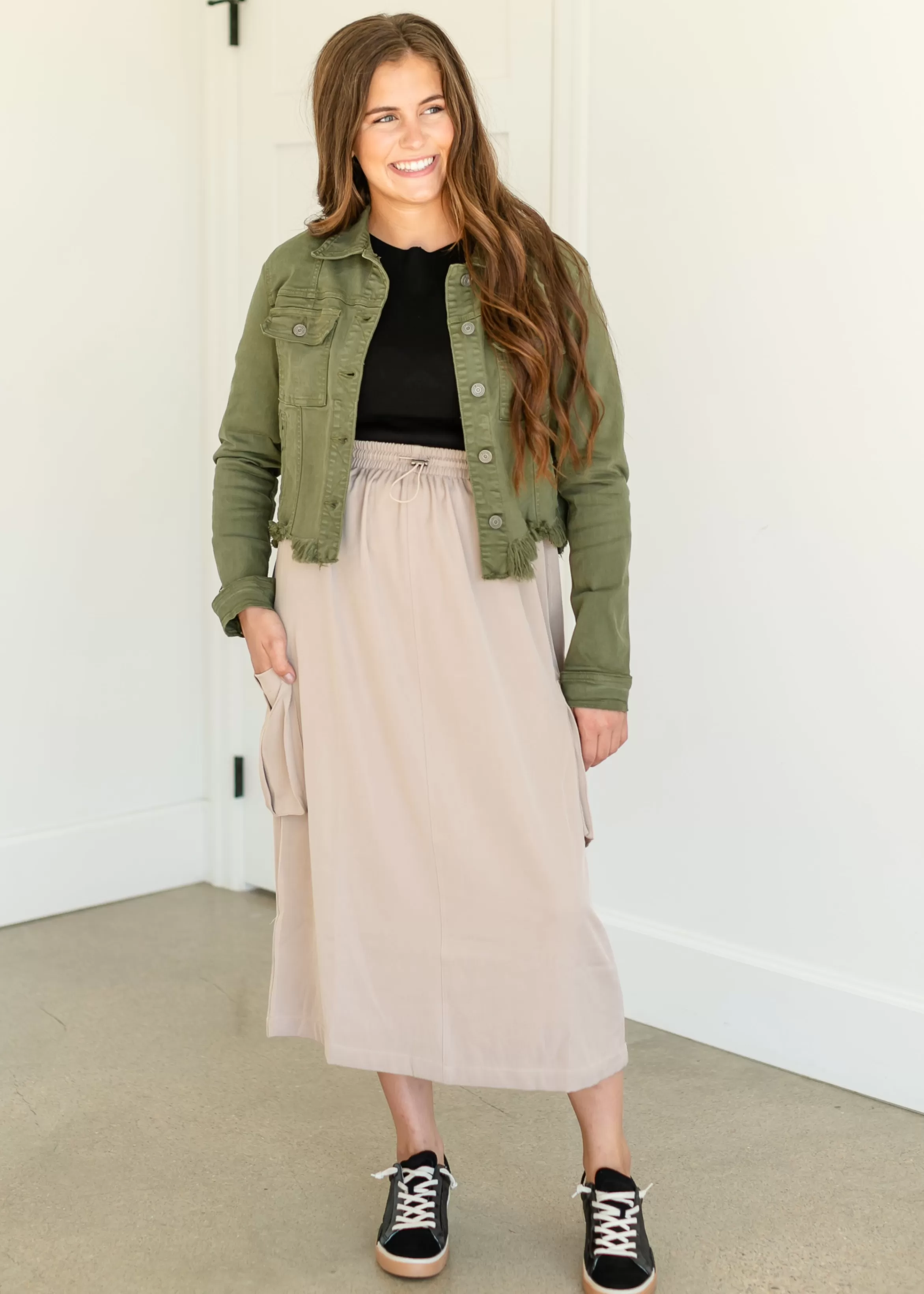 Doe & Rae Drawstring Waist Cargo Midi Skirt Fashion