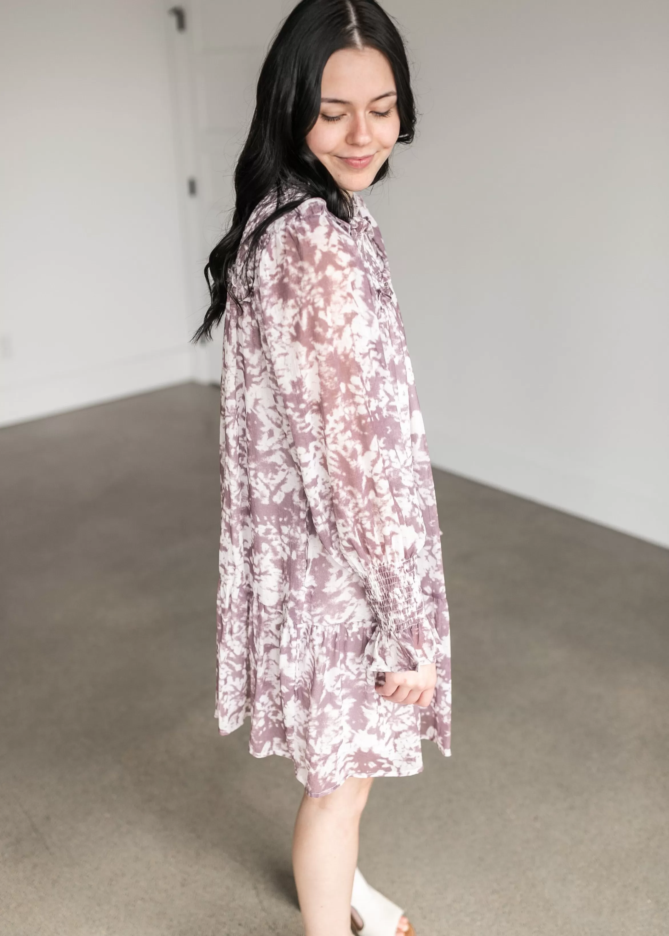 Staccato Ruffle Smocked Neck Watercolor Midi Dress Hot
