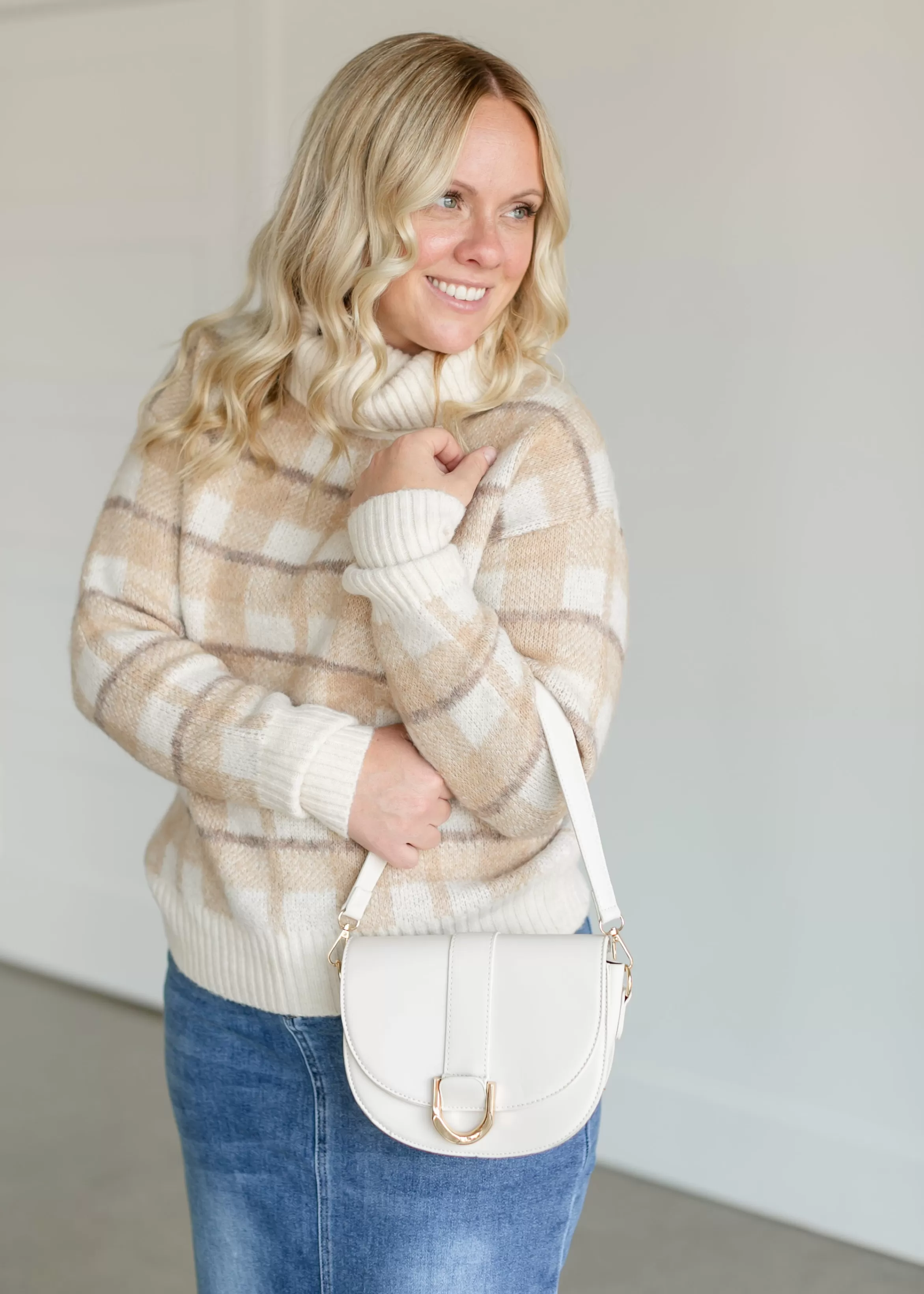 Jen & Co. Vegan Leather Ivory Saddle Bag Cheap